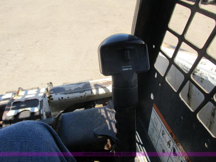 image for item I3980 1999 Bobcat 763 skid steer