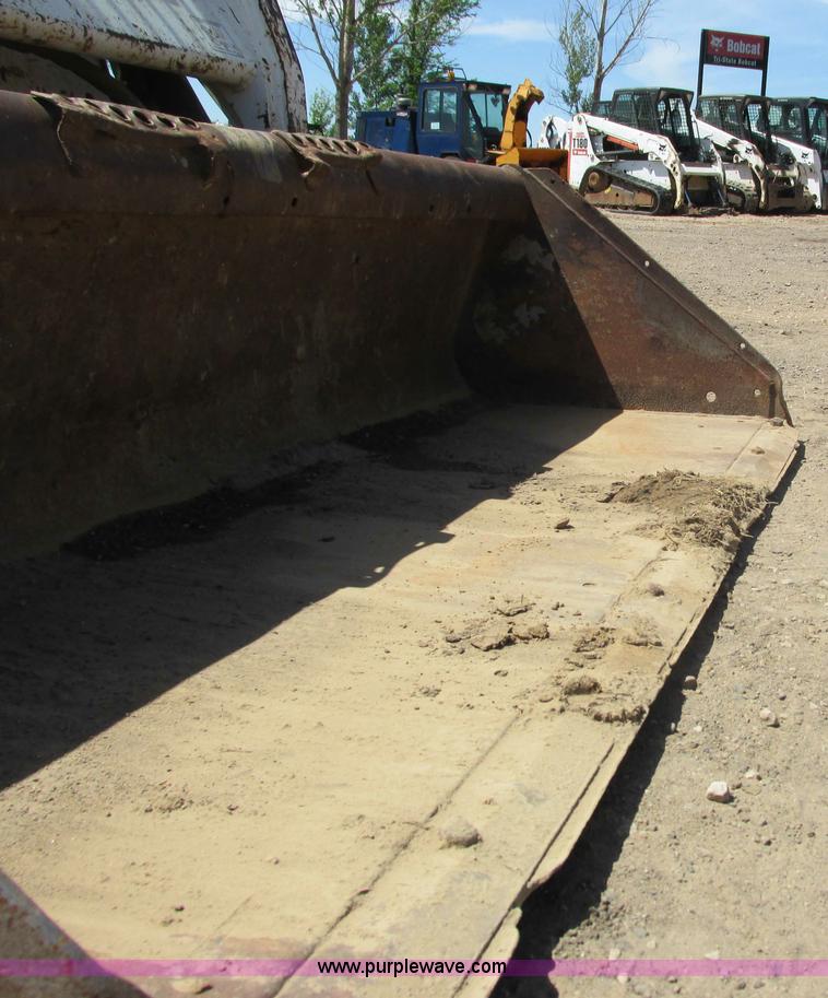 image for item I3981 2005 Bobcat T190 track skid steer