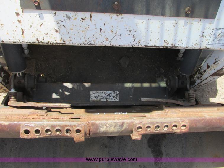 image for item I3981 2005 Bobcat T190 track skid steer