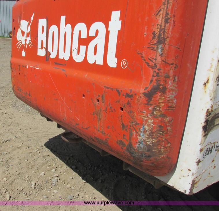 image for item I3981 2005 Bobcat T190 track skid steer