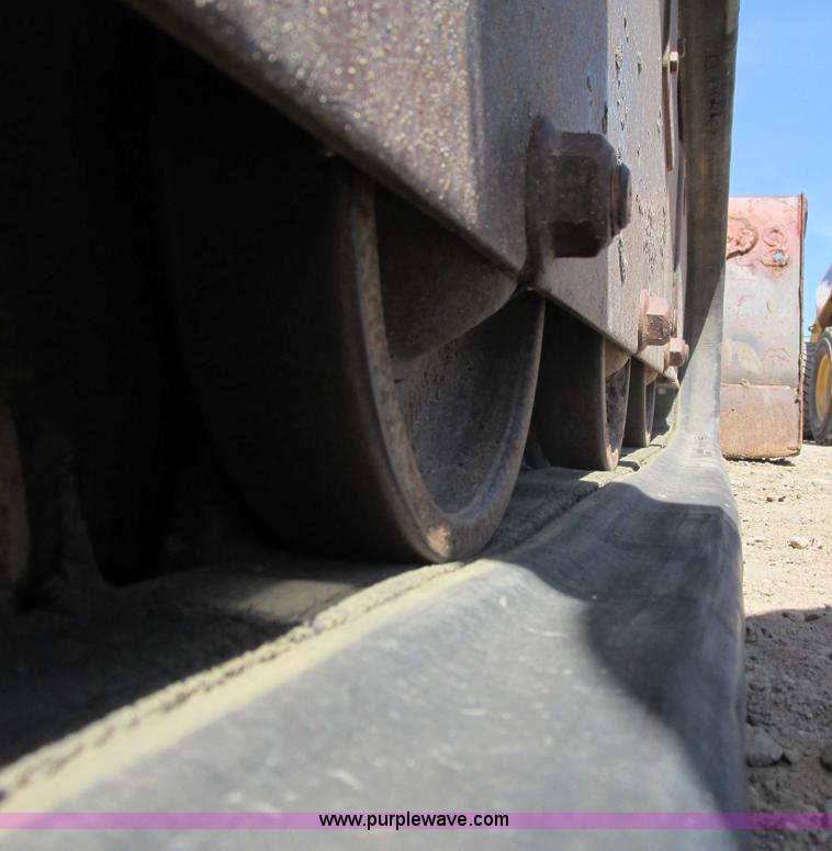 image for item I3981 2005 Bobcat T190 track skid steer