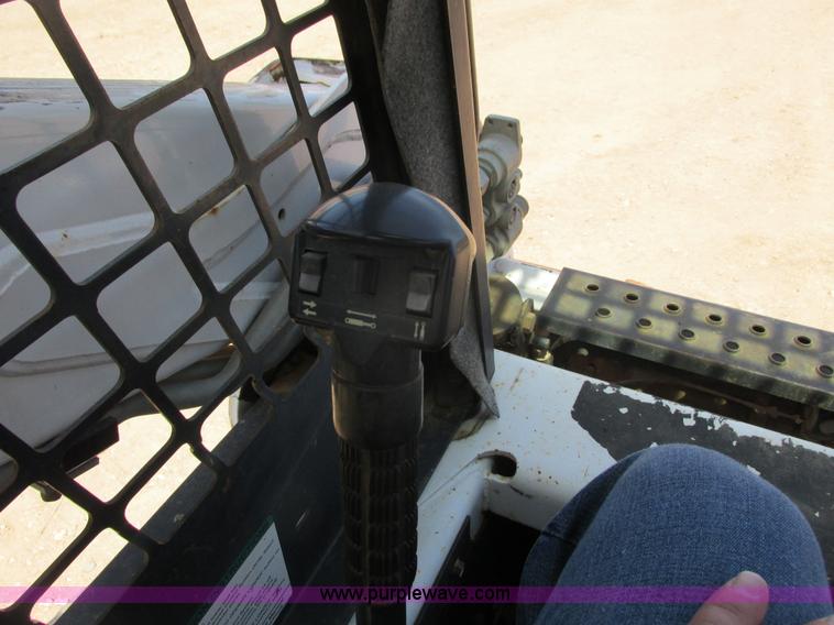 image for item I3981 2005 Bobcat T190 track skid steer