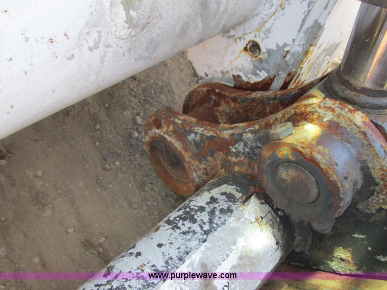 image for item I3982 2011 Bobcat S630 skid steer