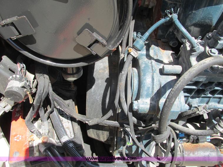 image for item I3982 2011 Bobcat S630 skid steer