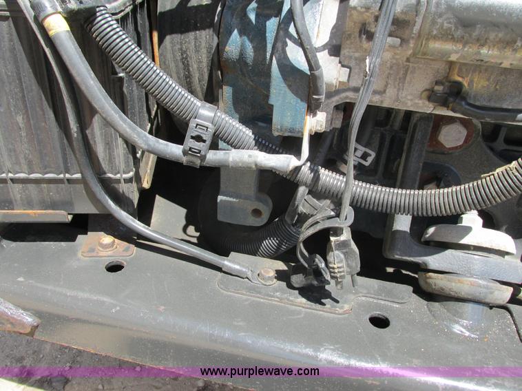 image for item I3982 2011 Bobcat S630 skid steer