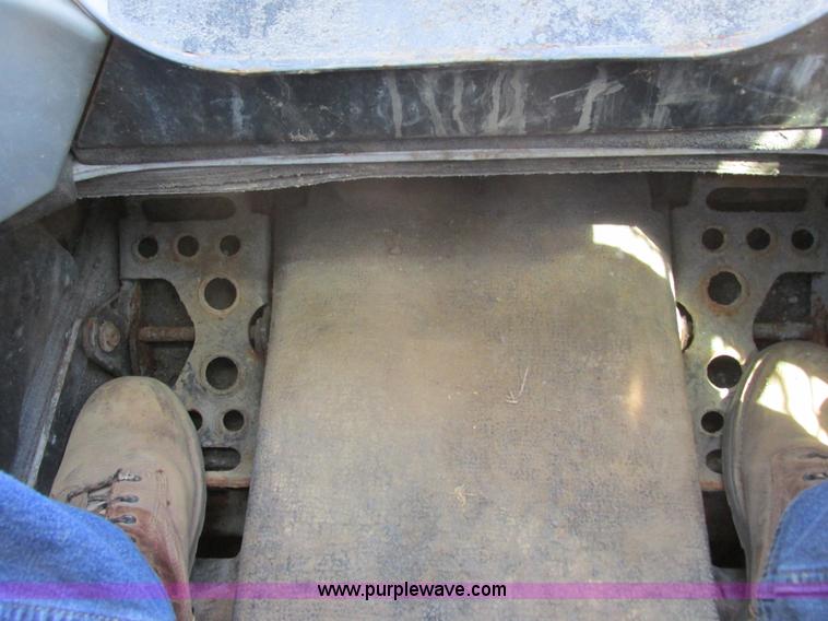 image for item I3982 2011 Bobcat S630 skid steer