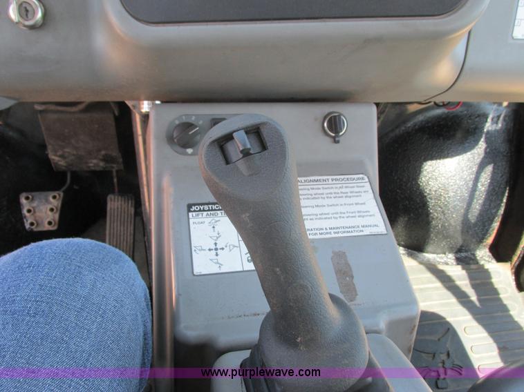 image for item I3983 2004 Bobcat Toolcat 5600 utility work machine