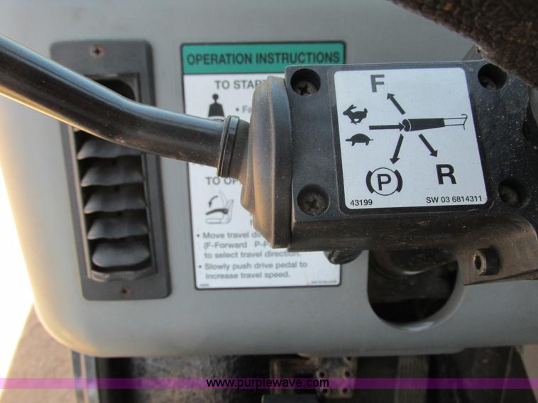 image for item I3983 2004 Bobcat Toolcat 5600 utility work machine