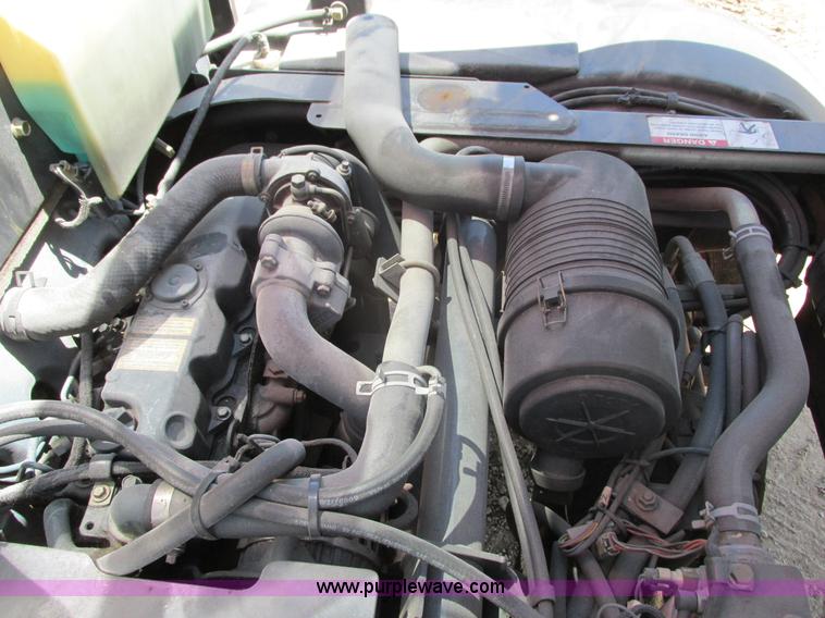 image for item I3983 2004 Bobcat Toolcat 5600 utility work machine