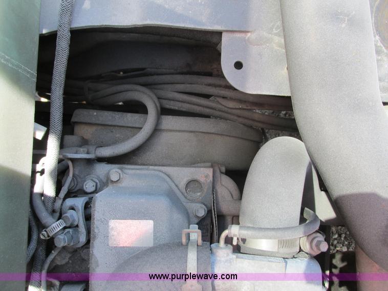 image for item I3983 2004 Bobcat Toolcat 5600 utility work machine