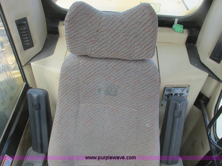 image for item A8688 2004 Caterpillar 345B L excavator