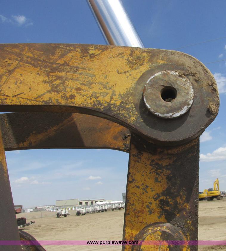 image for item A8688 2004 Caterpillar 345B L excavator