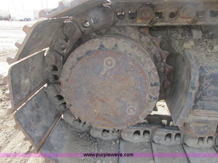 image for item A8688 2004 Caterpillar 345B L excavator