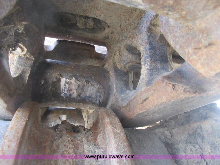 image for item A8688 2004 Caterpillar 345B L excavator