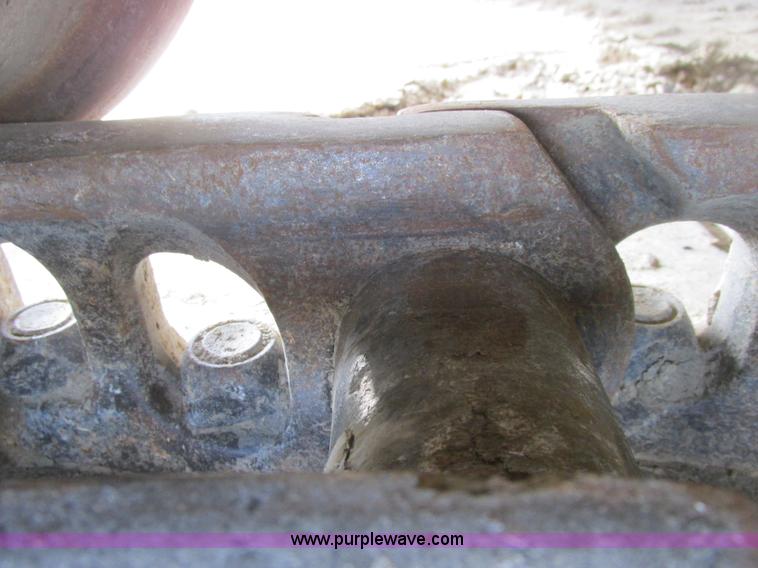 image for item A8688 2004 Caterpillar 345B L excavator