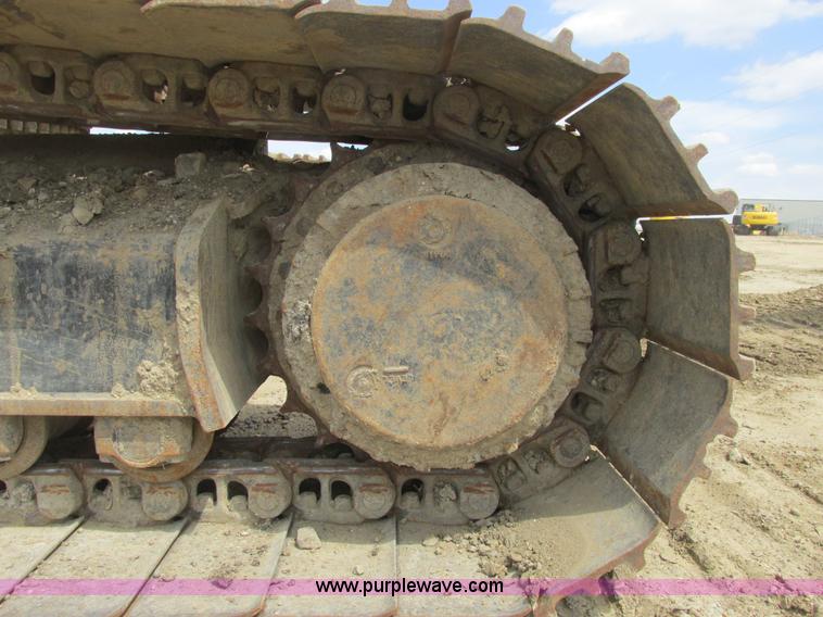 image for item A8688 2004 Caterpillar 345B L excavator