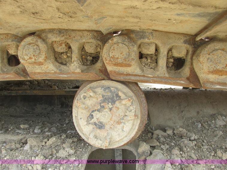 image for item A8688 2004 Caterpillar 345B L excavator