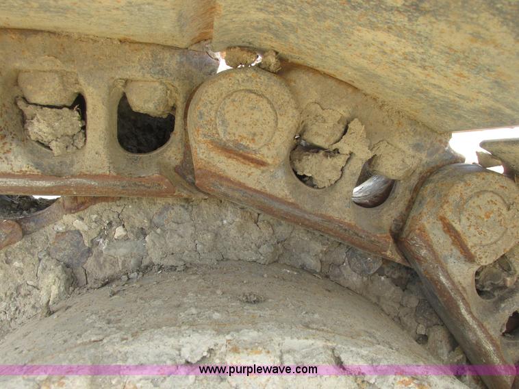 image for item A8688 2004 Caterpillar 345B L excavator