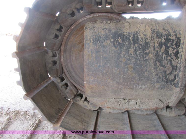 image for item A8688 2004 Caterpillar 345B L excavator