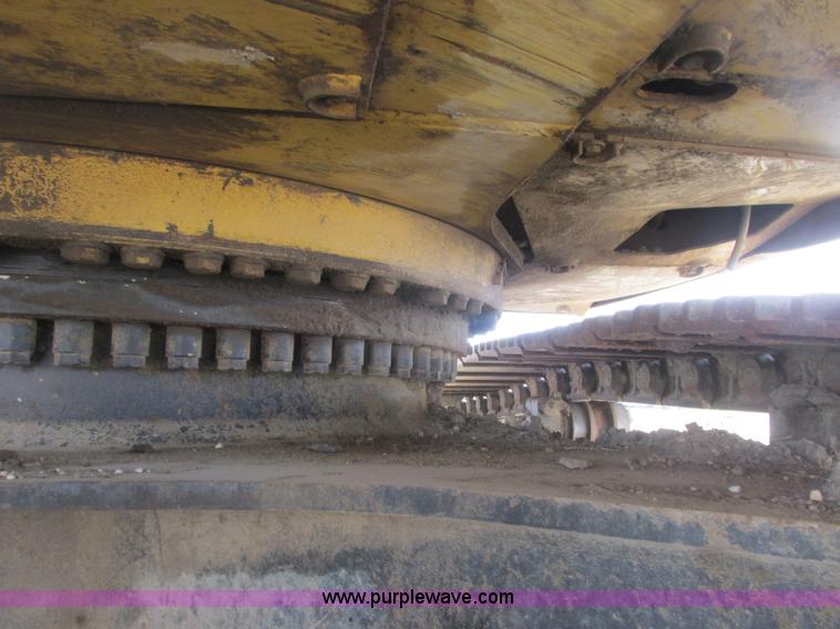 image for item A8688 2004 Caterpillar 345B L excavator