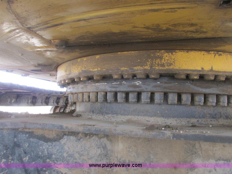 image for item A8688 2004 Caterpillar 345B L excavator