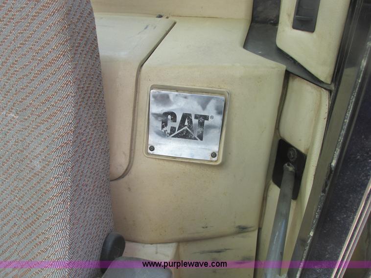 image for item A8688 2004 Caterpillar 345B L excavator