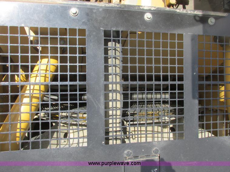 image for item A8688 2004 Caterpillar 345B L excavator