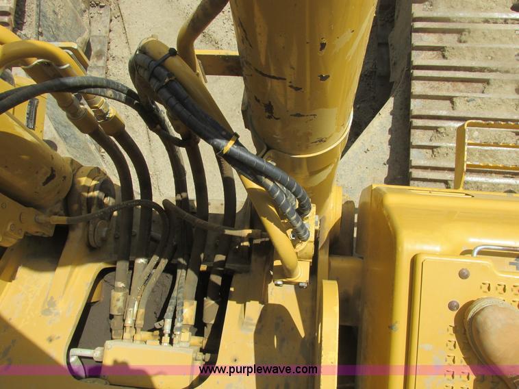 image for item A8688 2004 Caterpillar 345B L excavator