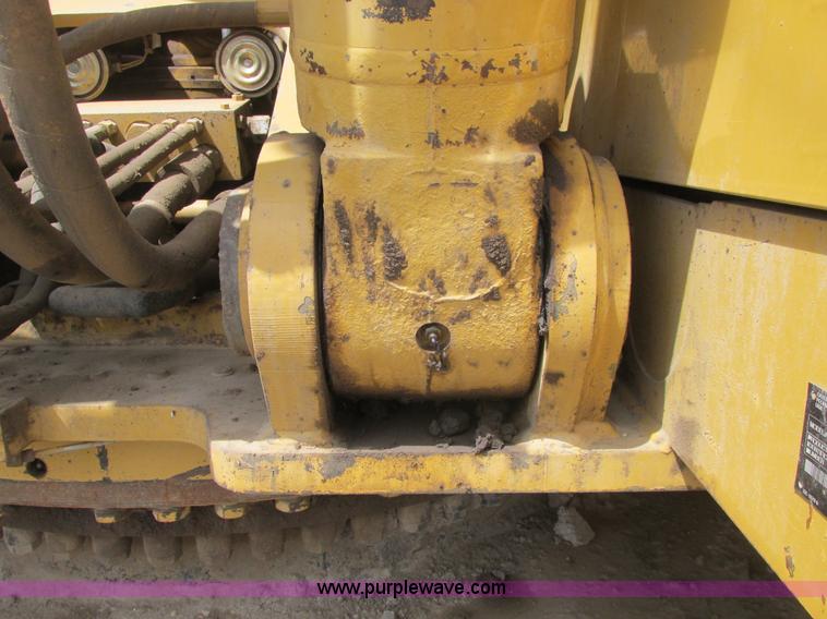 image for item A8688 2004 Caterpillar 345B L excavator