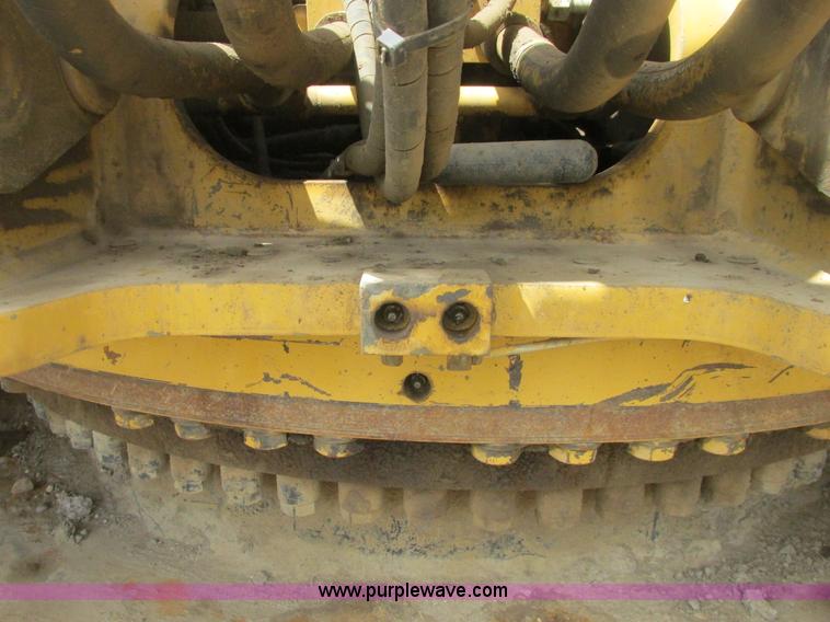 image for item A8688 2004 Caterpillar 345B L excavator