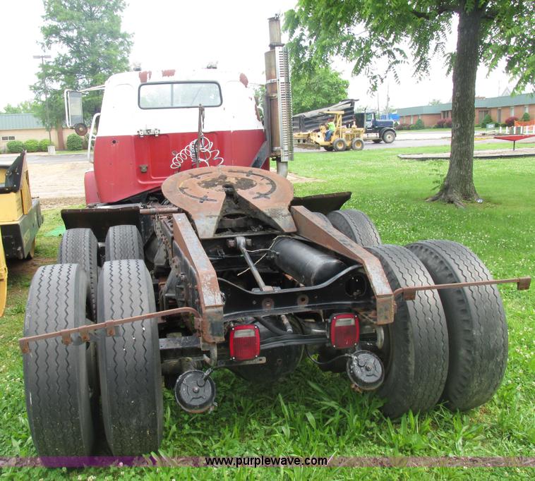 image for item AN9056 1981 GMC Brigadier semi truck