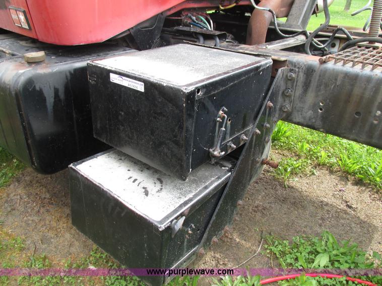 image for item AN9056 1981 GMC Brigadier semi truck