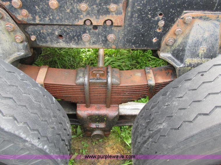 image for item AN9056 1981 GMC Brigadier semi truck