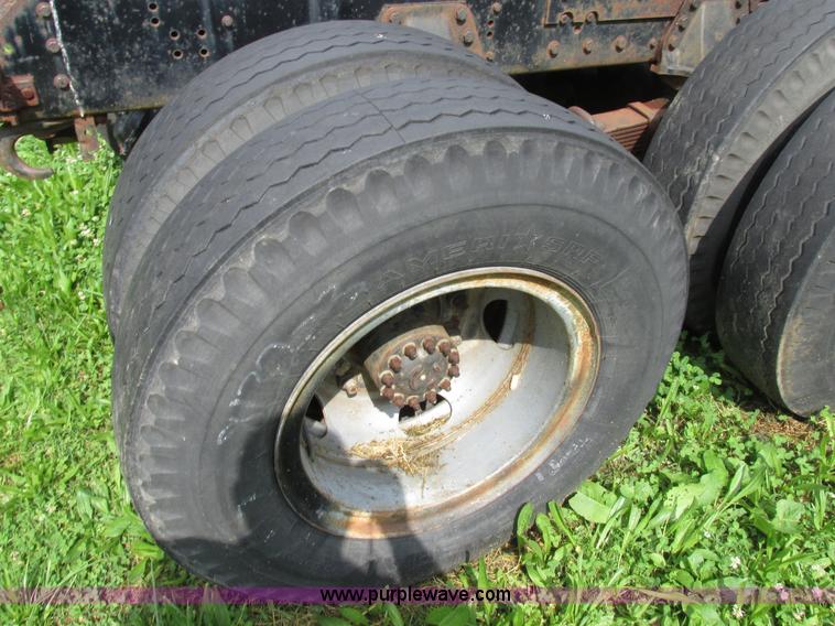 image for item AN9056 1981 GMC Brigadier semi truck