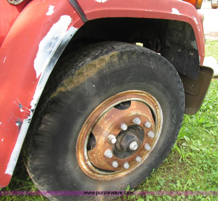 image for item AN9056 1981 GMC Brigadier semi truck