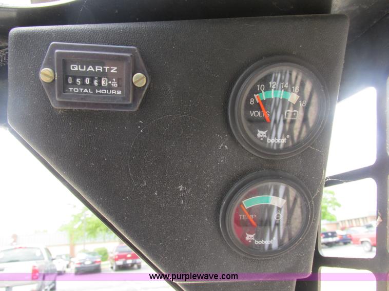 image for item AN9057 2004 Bobcat 463 skid steer