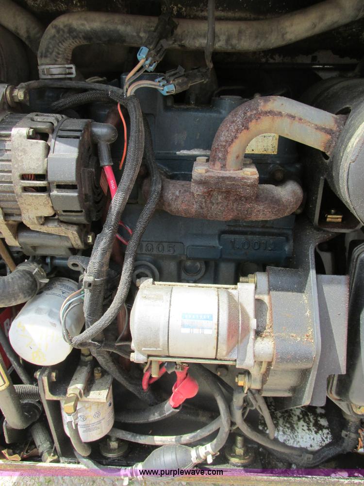 image for item AN9057 2004 Bobcat 463 skid steer