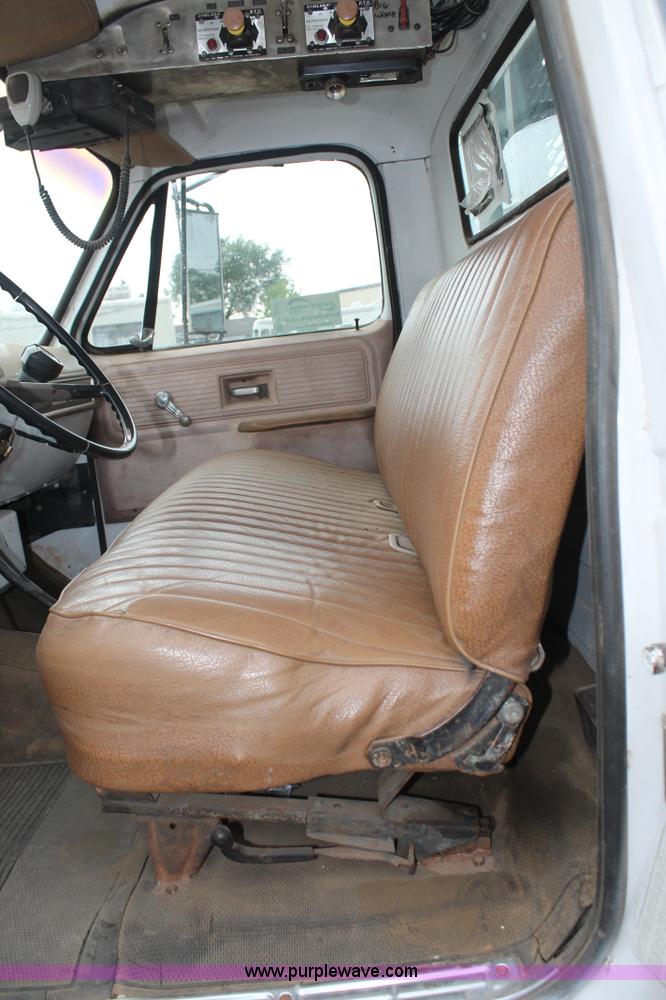 image for item C3871 1980 GMC roll back truck