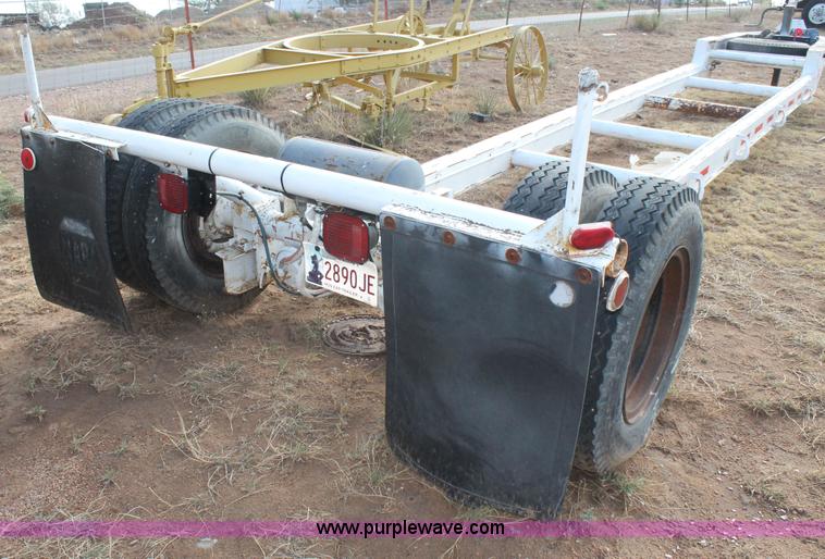image for item C3872 1988 shop built tank trailer