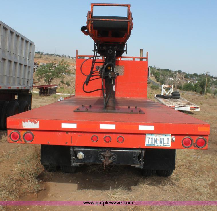 image for item C3873 1972 Mack conveyor lift truck