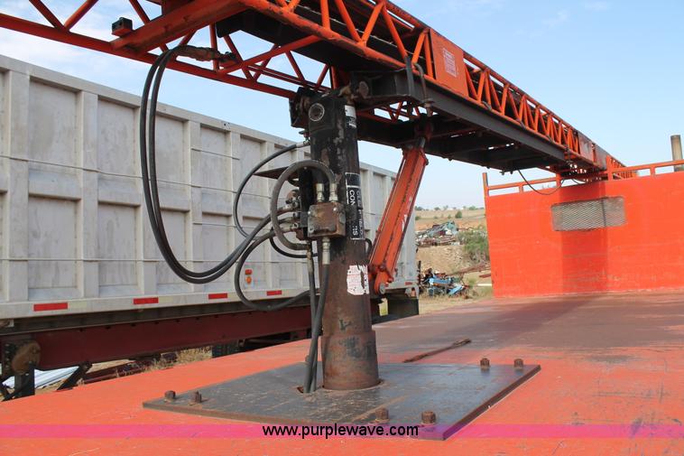 image for item C3873 1972 Mack conveyor lift truck