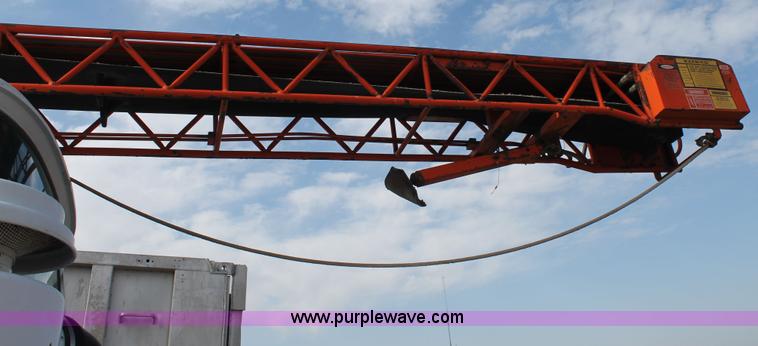 image for item C3873 1972 Mack conveyor lift truck