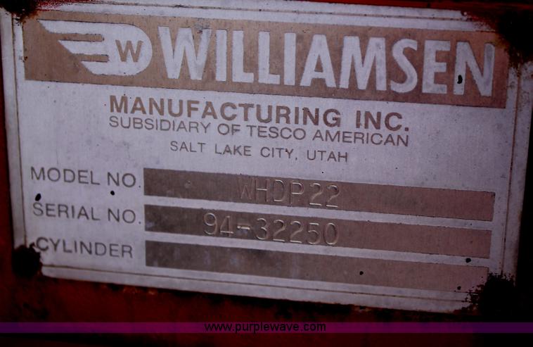 image for item C3873 1972 Mack conveyor lift truck