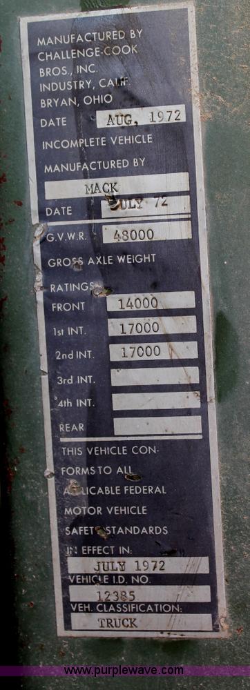image for item C3873 1972 Mack conveyor lift truck