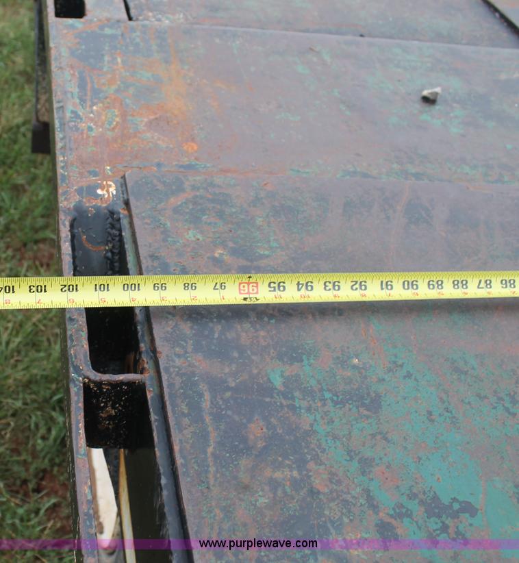 image for item C3883 1984 Landoll drop deck trailer