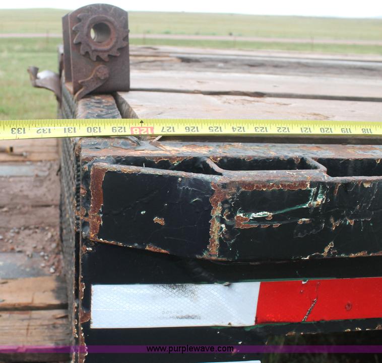 image for item C3883 1984 Landoll drop deck trailer