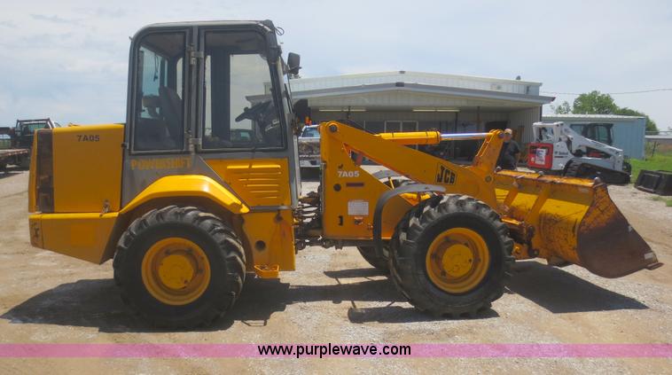 image for item D2070 1995 JCB 409 wheel loader