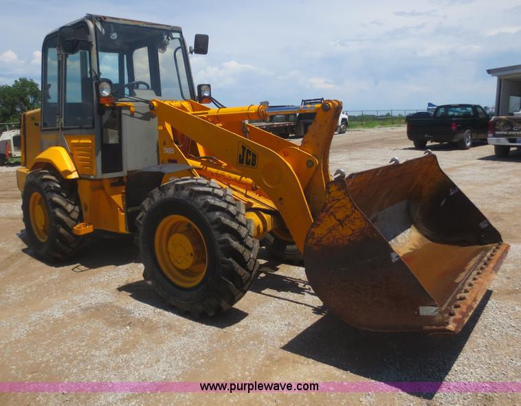 image for item D2070 1995 JCB 409 wheel loader