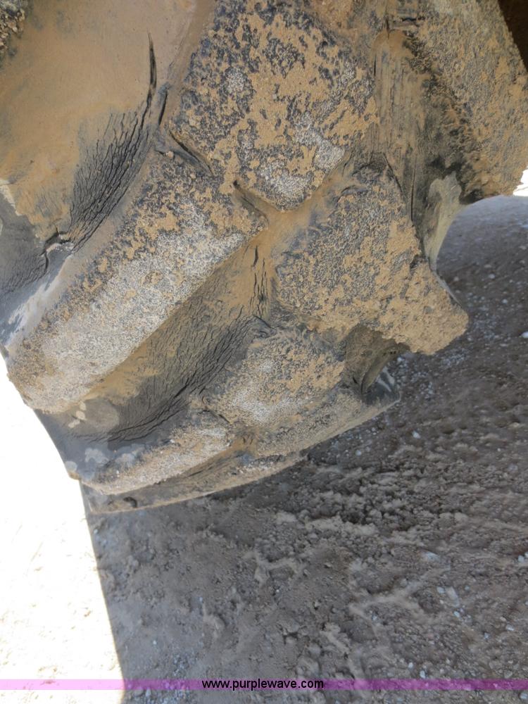 image for item D2070 1995 JCB 409 wheel loader