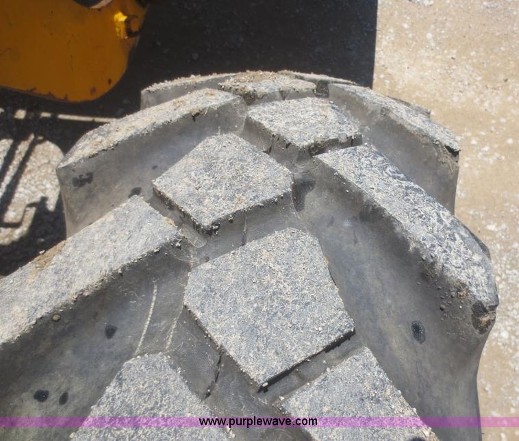 image for item D2070 1995 JCB 409 wheel loader